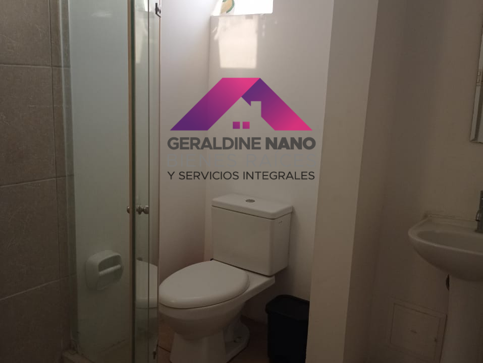 17 Baño Compartido 2do. piso