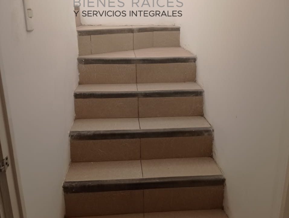 19 Escalera al 3er. piso