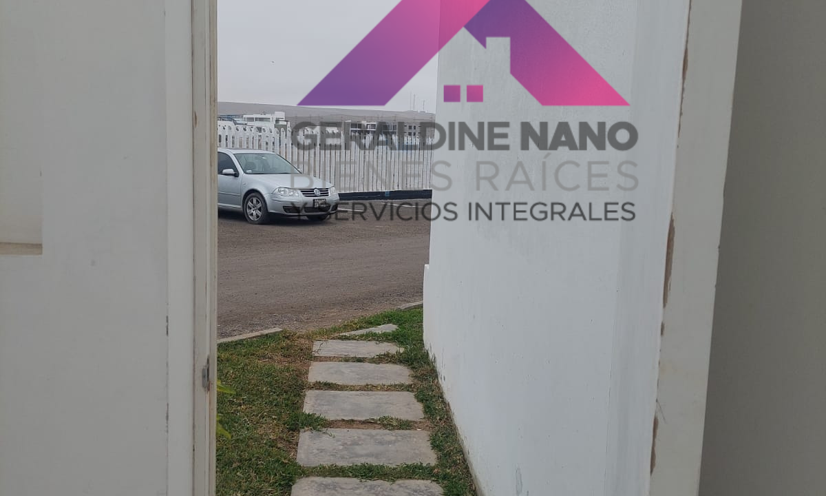 9 Puerta Posterio a estacionam.
