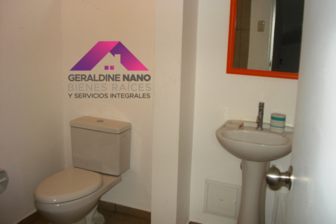 12 Baño Compartido 2do. piso