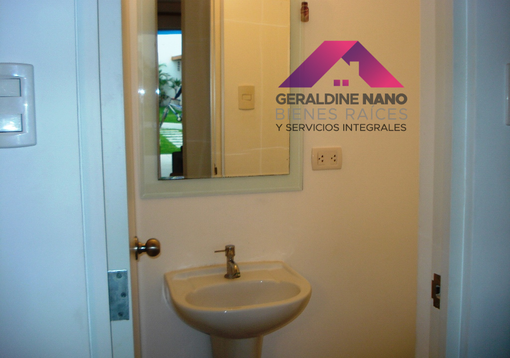 4 Baño de Visita