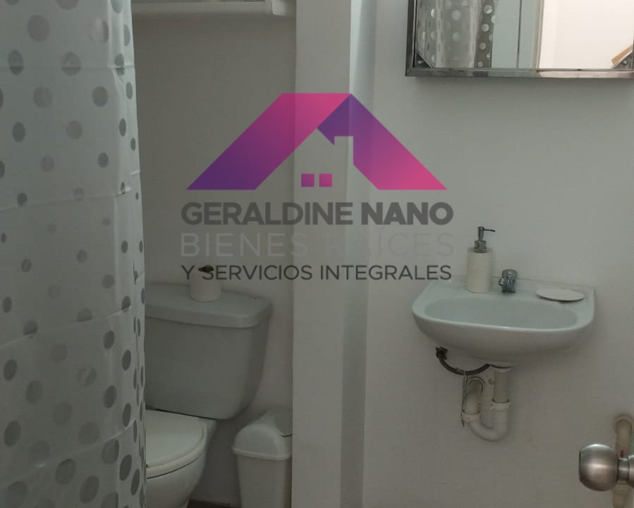 16 Baño Compartido