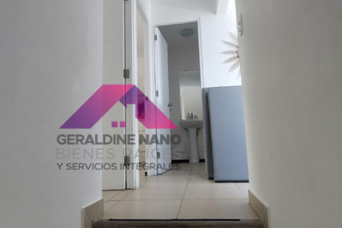 Escaleras al 2do. piso
