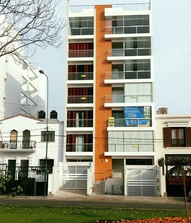 1 Fachada